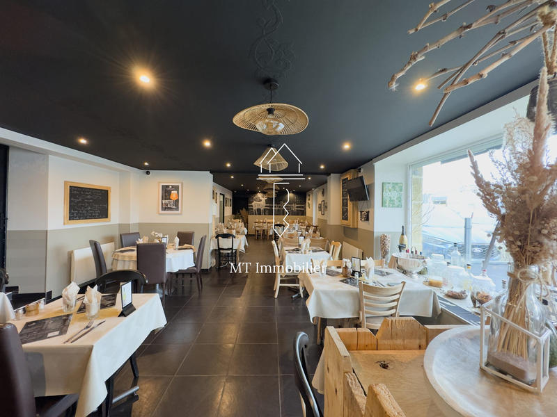 Local commercial - 325 m²