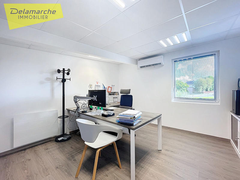 Local d'activité / Entrepôt - 370 m² - 5 pièces