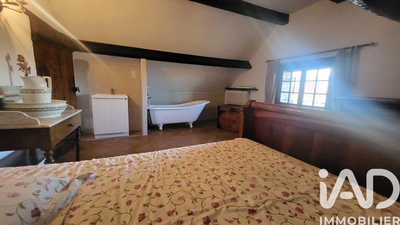 Maison - 235 m² - 7 pièces