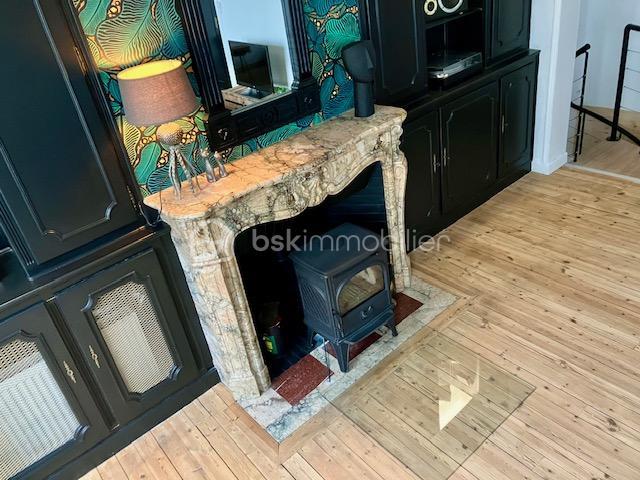 Maison - 228 m² - 9 pièces