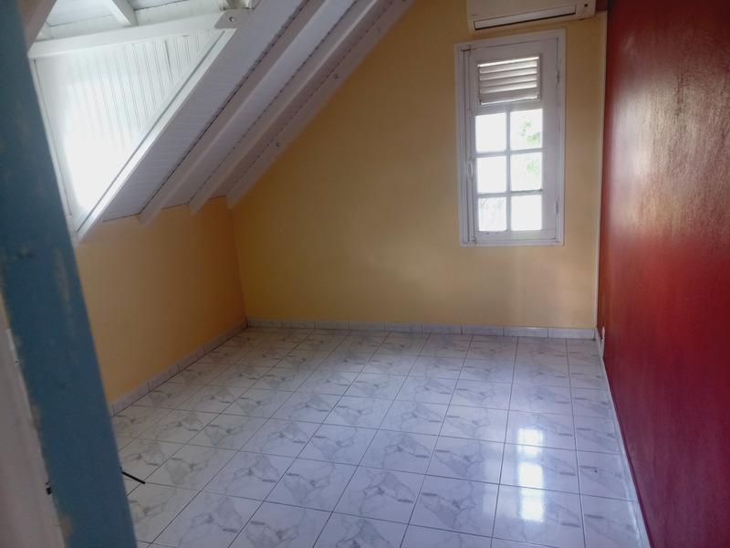 Maison - 144 m² - 4 pièces