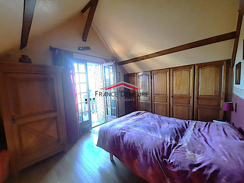 Maison - 167 m² - 6 pièces