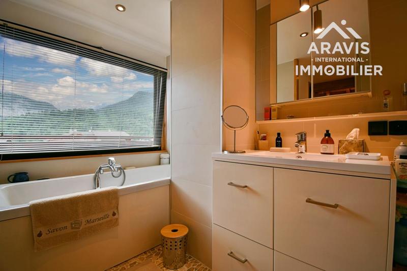 Châlet - 283 m² - 10 pièces