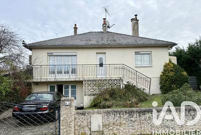 Maison - 230 m² - 6 pièces