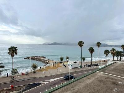 Appartement - 125 m² - 6 pièces