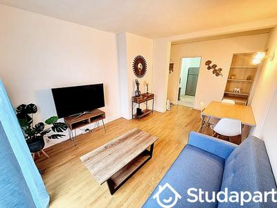 Chambre - 12 m² - 1 pièce