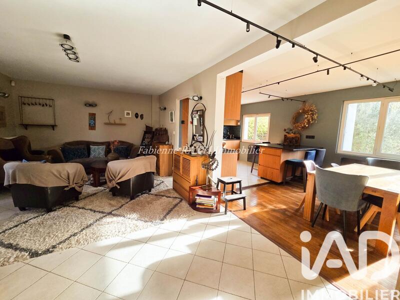 Maison - 128 m² - 7 pièces