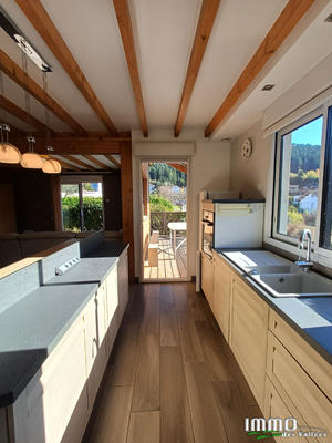 Maison - 106 m² - 6 pièces