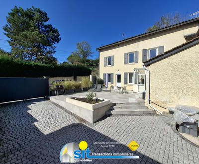 Maison - 100 m² - 6 pièces