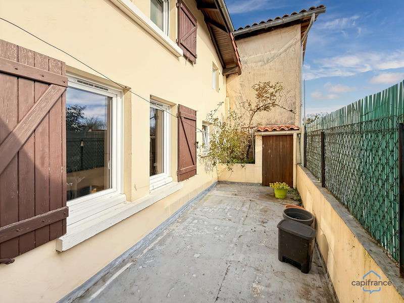 Maison - 96 m² - 4 pièces