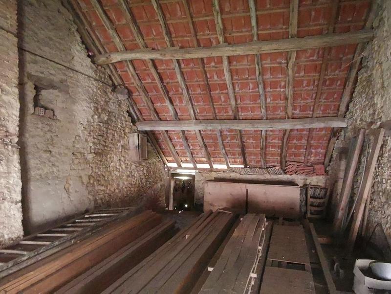 Maison - 300 m² - 4 pièces