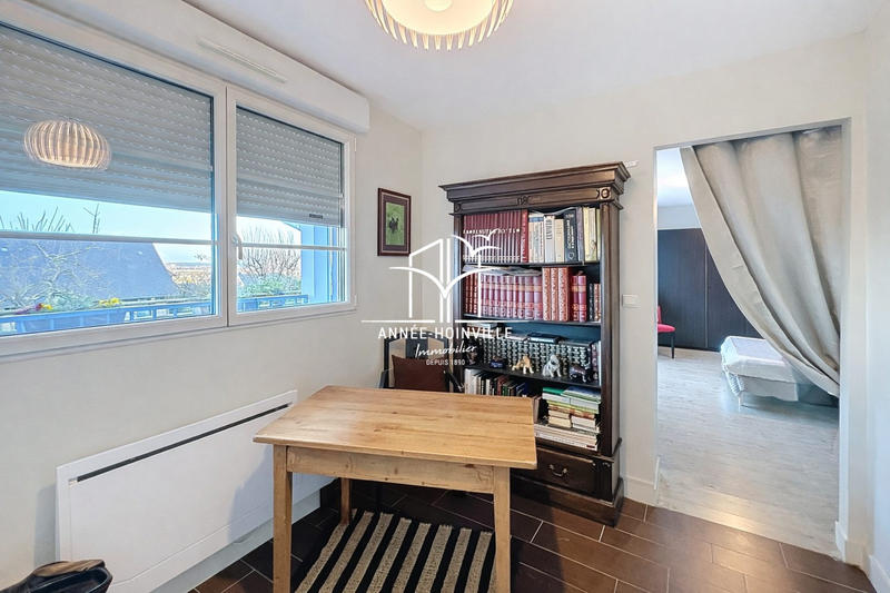 Villa - 219 m² - 8 pièces