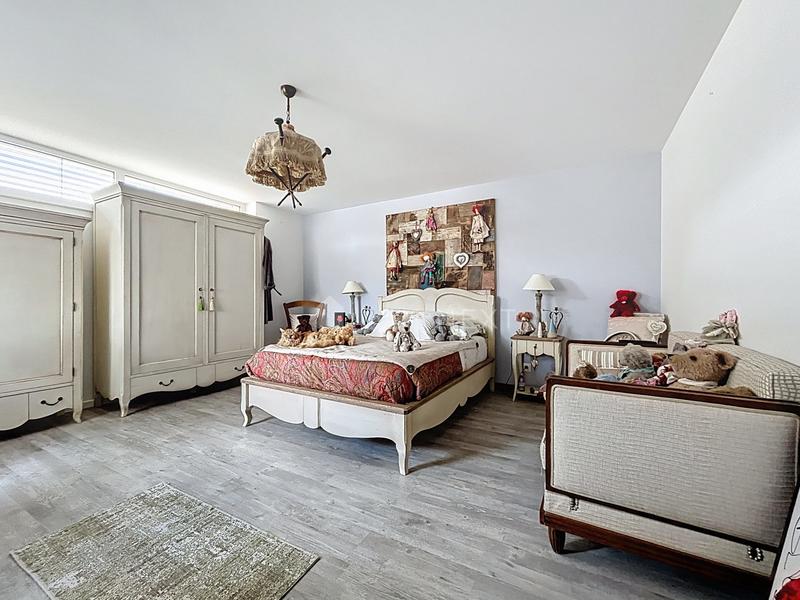 Appartement - 98 m² - 3 pièces