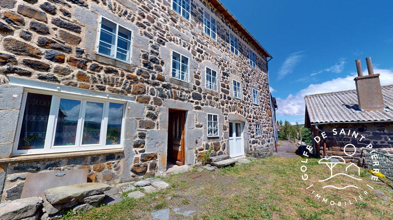 Maison - 110 m² - 9 pièces