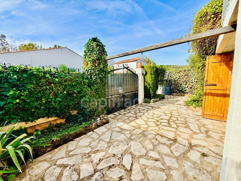 Maison - 140 m² - 5 pièces