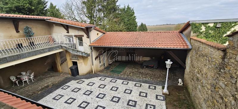 Maison de village - 295 m² - 7 pièces