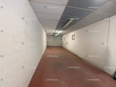 Local d'activité / Entrepôt - 100 m²