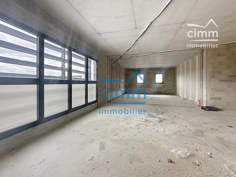 Fonds de commerce - Magasins - 68 m²