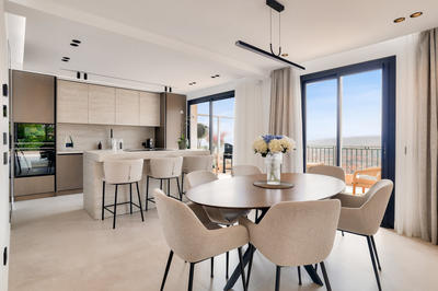 Appartement - 90 m² - 4 pièces