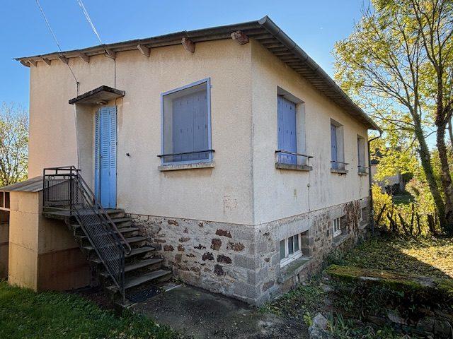 Maison - 80 m² - 5 pièces