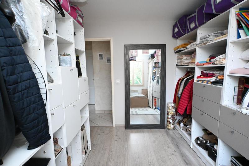 Maison - 99 m² - 6 pièces