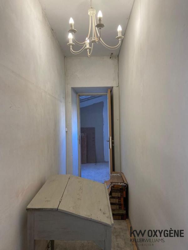 Maison - 220 m² - 6 pièces