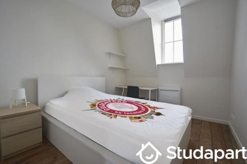 Chambre - 9 m² - 1 pièce