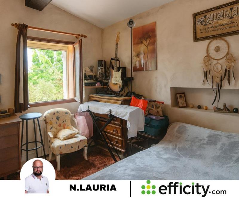 Maison - 215 m² - 6 pièces