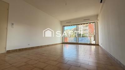 Appartement - 70 m² - 3 pièces