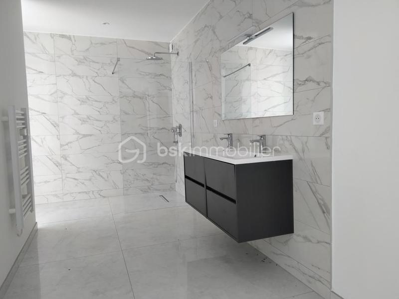 Villa - 169 m² - 6 pièces