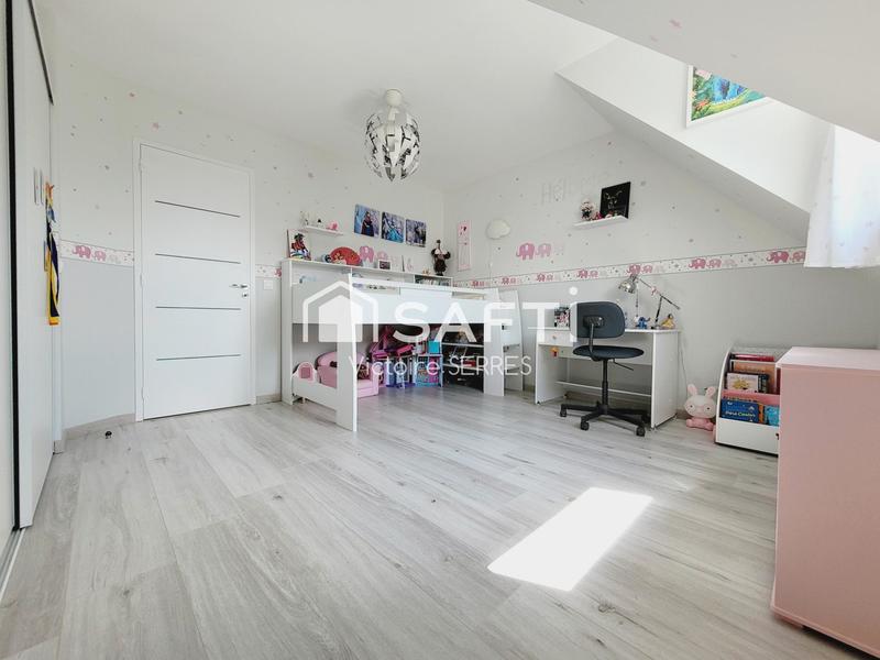 Maison - 195 m² - 8 pièces