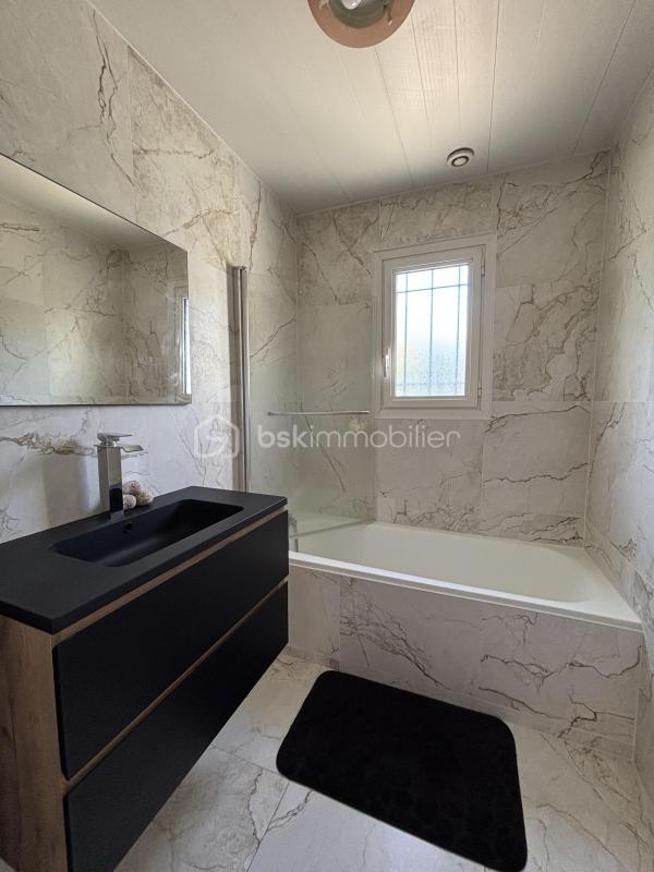 Maison - 141 m² - 6 pièces