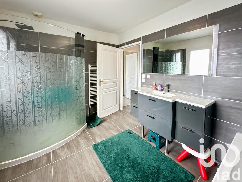 Maison - 165 m² - 7 pièces