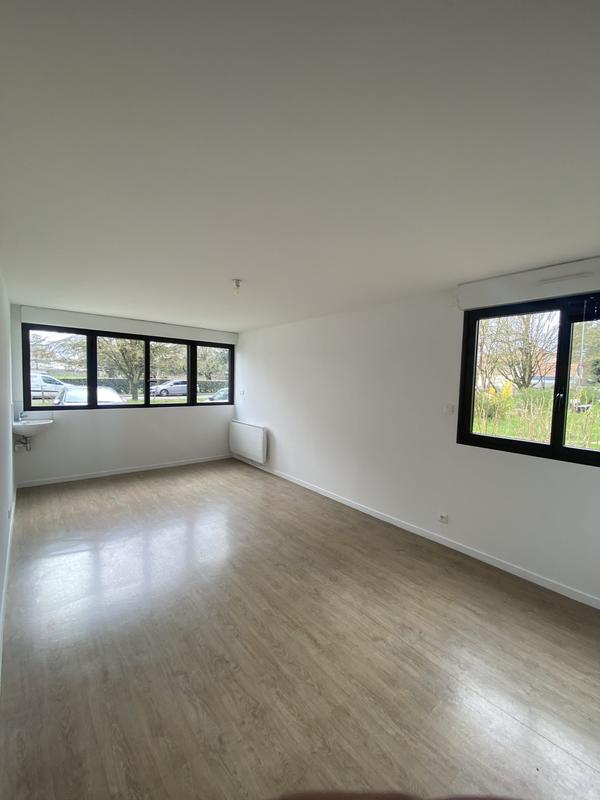 Local d'activités - 96 m²