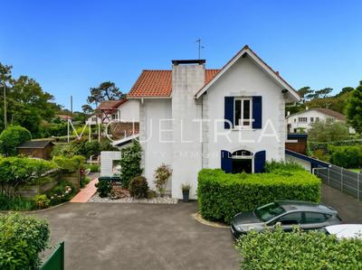 Maison - 135 m² - 6 pièces