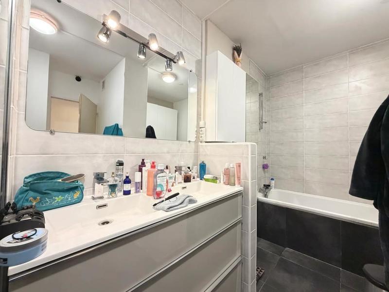 Appartement - 97 m² - 4 pièces