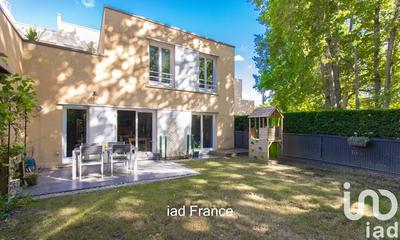 Appartement - 82 m² - 4 pièces