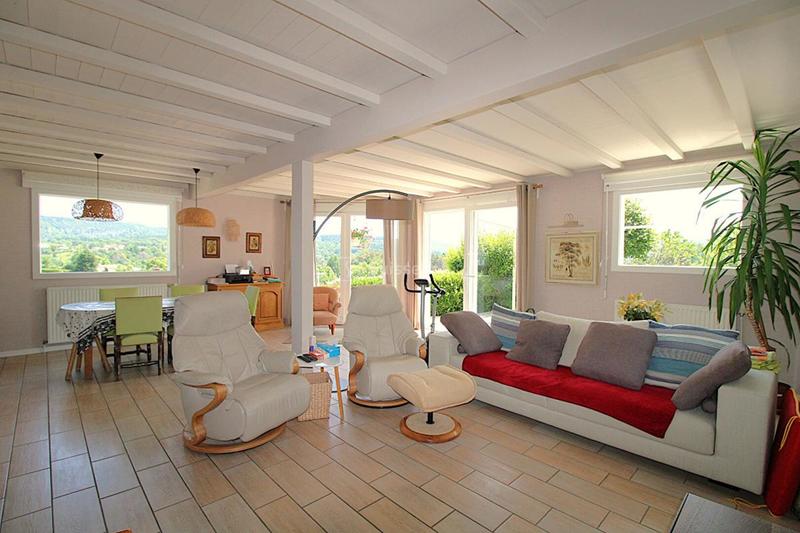 Maison - 145 m² - 6 pièces