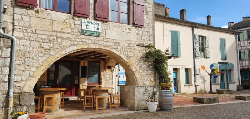 Maison de village - 222 m² - 5 pièces