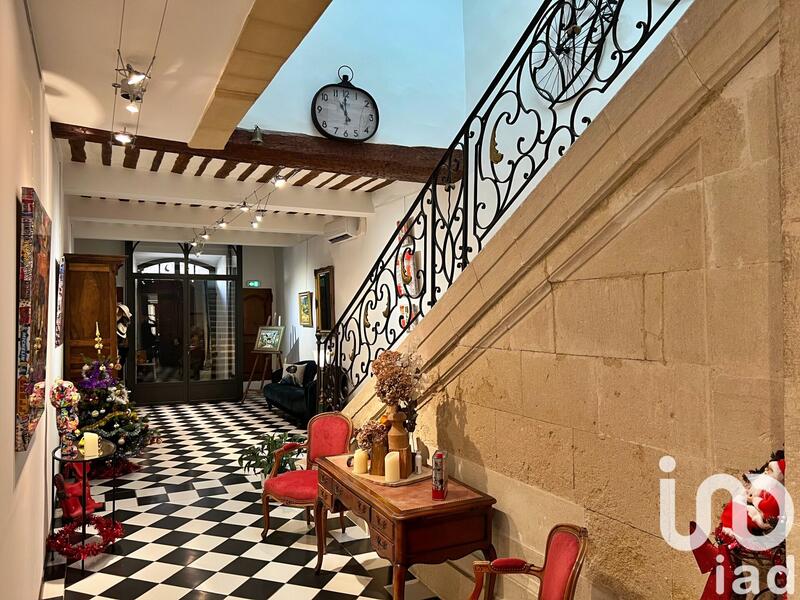 Maison - 400 m² - 10 pièces