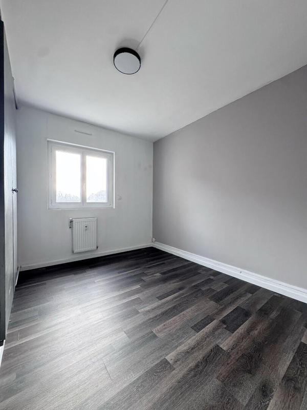 Appartement - 93 m² - 4 pièces