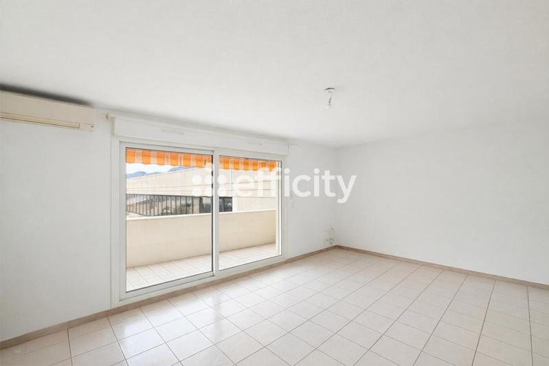 Appartement - 75 m² - 3 pièces