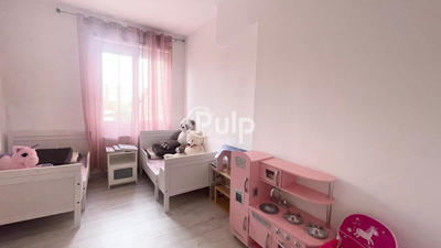 Maison de ville - 75 m² - 5 pièces