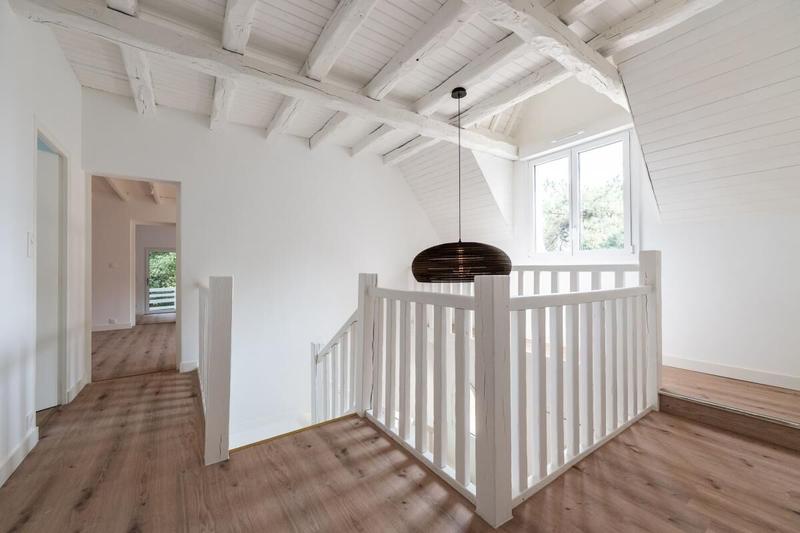 Maison - 261 m² - 7 pièces