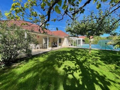 Maison - 151 m² - 5 pièces