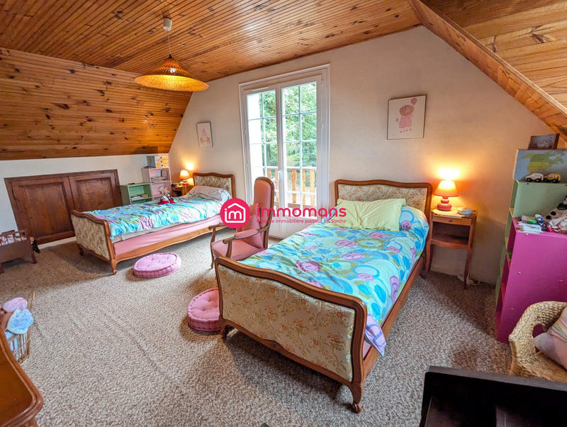 Maison - 171 m² - 7 pièces