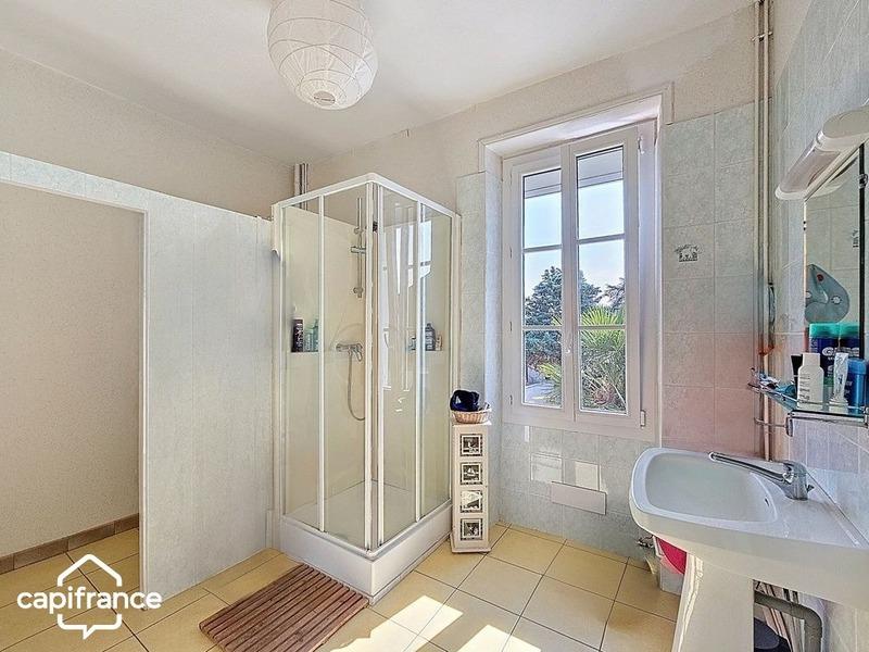 Maison - 122 m² - 6 pièces