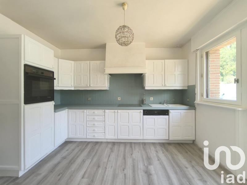 Maison - 230 m² - 9 pièces