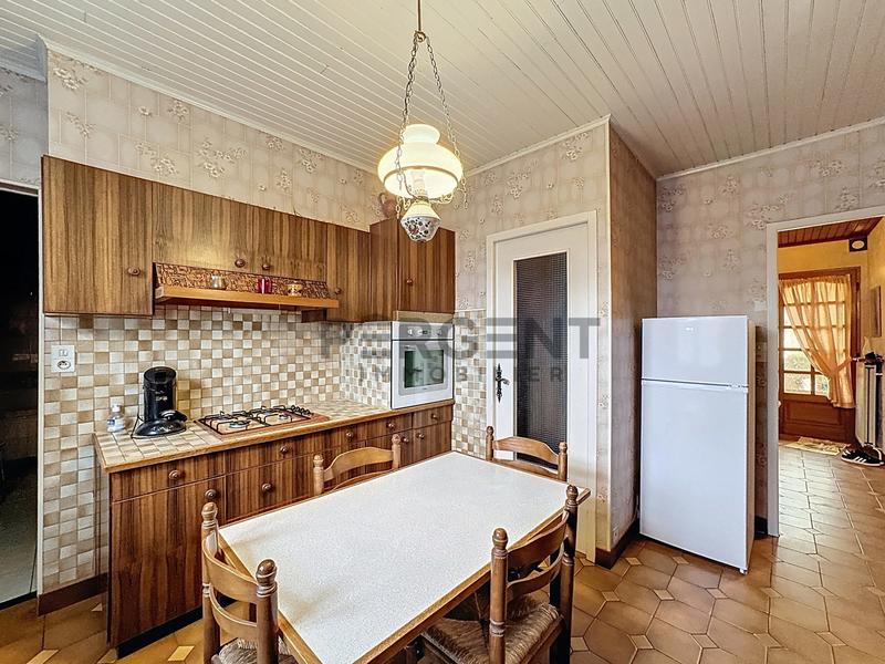 Maison - 97 m² - 6 pièces