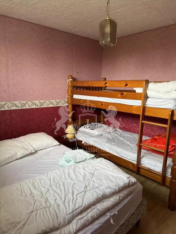 Maison - 90 m² - 6 pièces